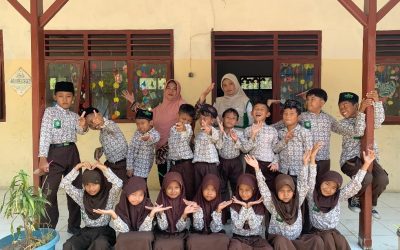 Langkah Kecil, Makna Besar: Mahasiswa KKN Turut Mencerdaskan Generasi Bangsa